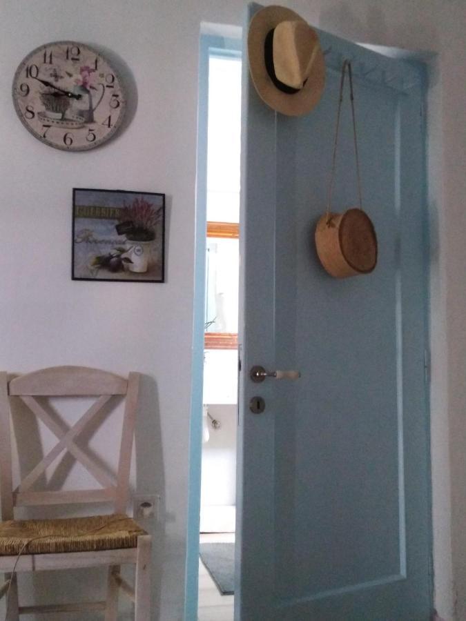 Вилла "Sea Front" Rose'S House Kardhiani Экстерьер фото