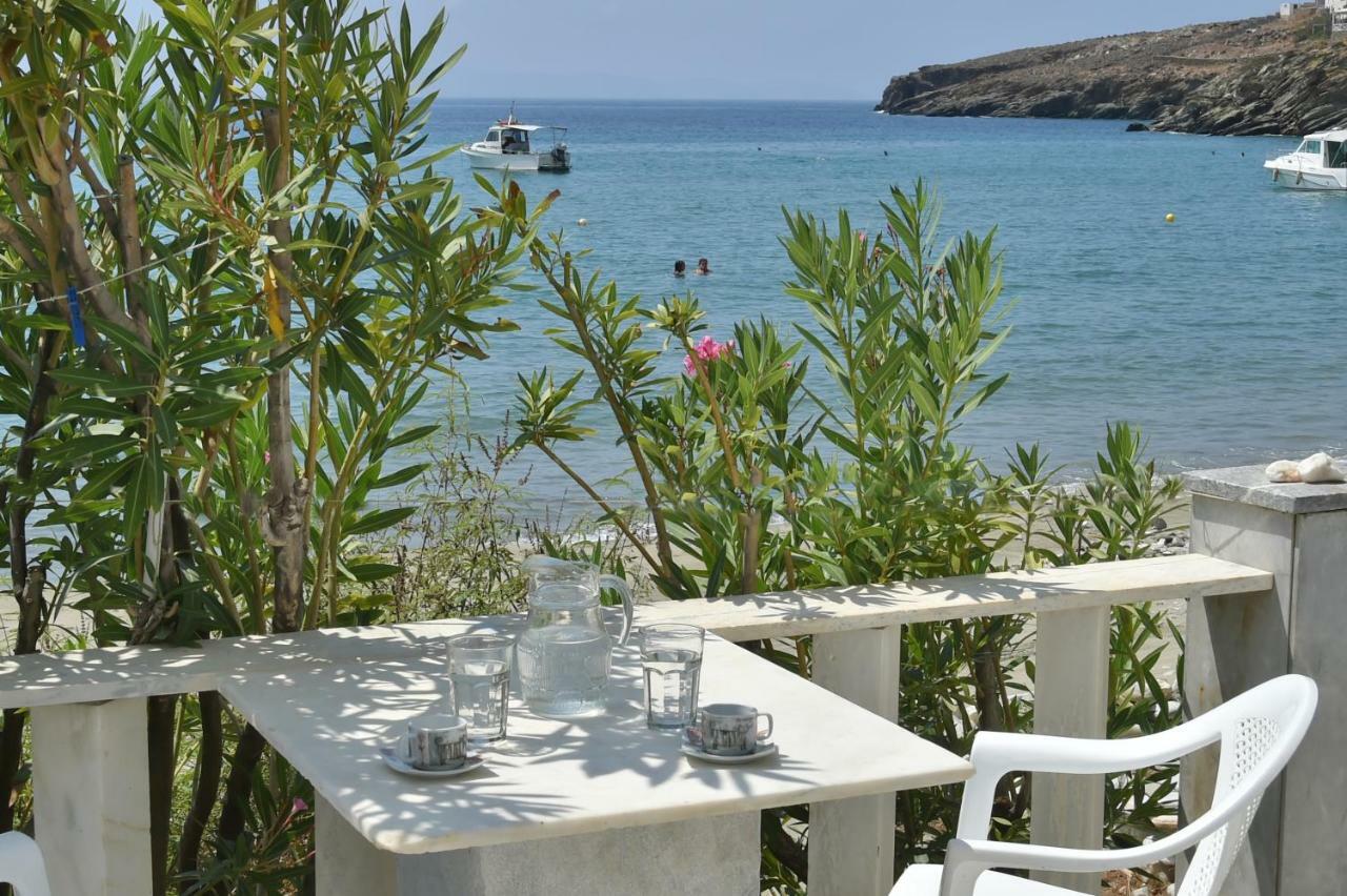 Вилла "Sea Front" Rose'S House Kardhiani Экстерьер фото