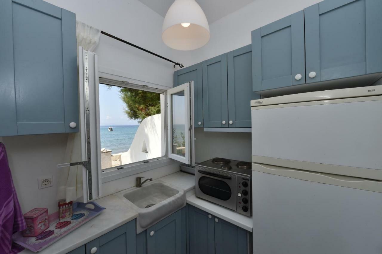 Вилла "Sea Front" Rose'S House Kardhiani Экстерьер фото
